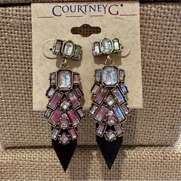 NWT Courtney G Earrings faceted clear rhinestones w/ black acrylic pointed base - Picture 1 of 7